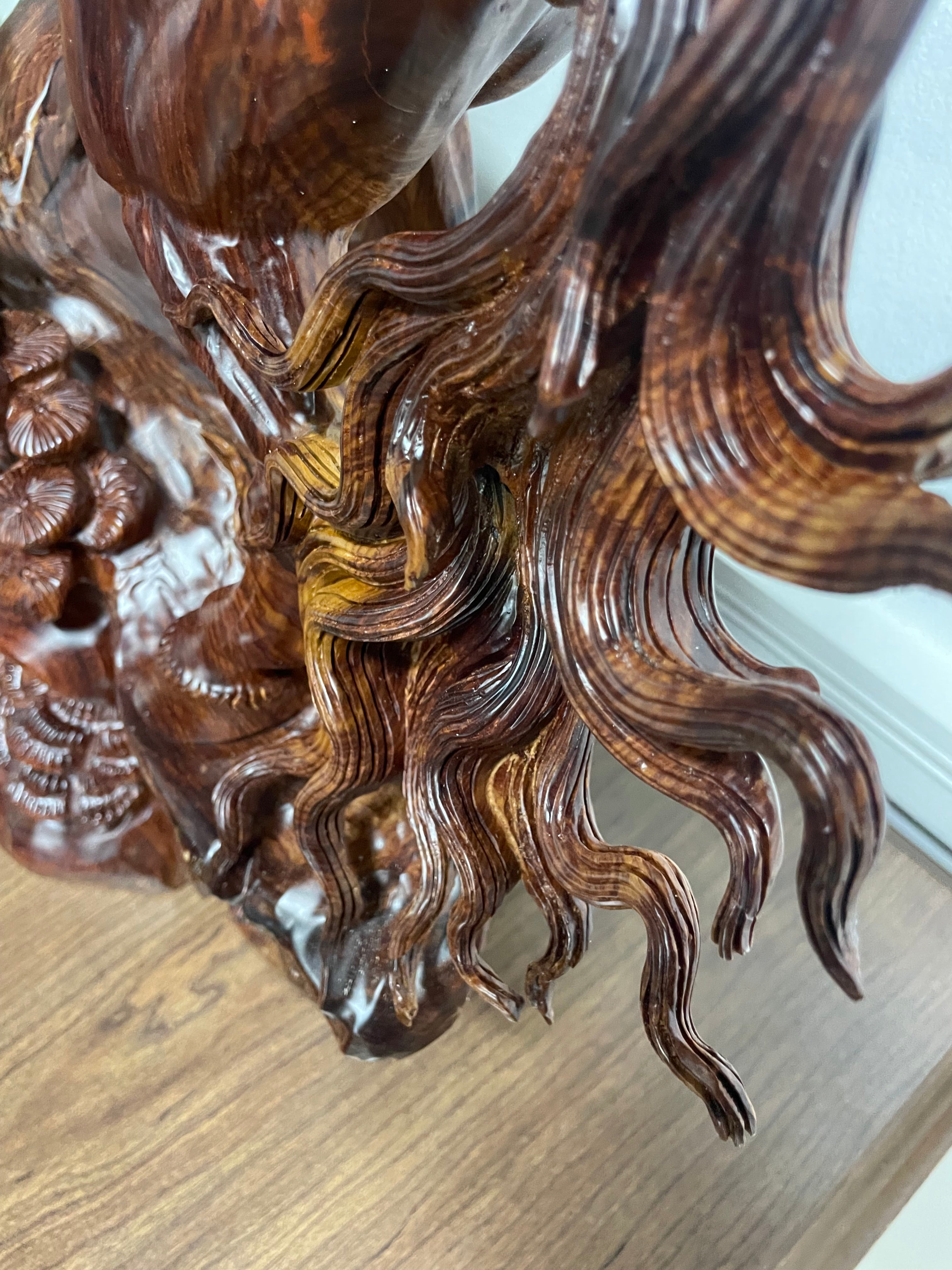 Hand-Carved Rosewood Horse Sculpture – Gỗ Hương – Strength & Fortune