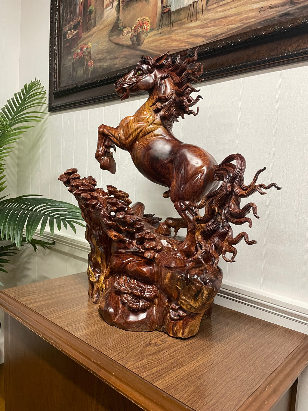 Hand-Carved Rosewood Horse Sculpture – Gỗ Hương – Strength & Fortune