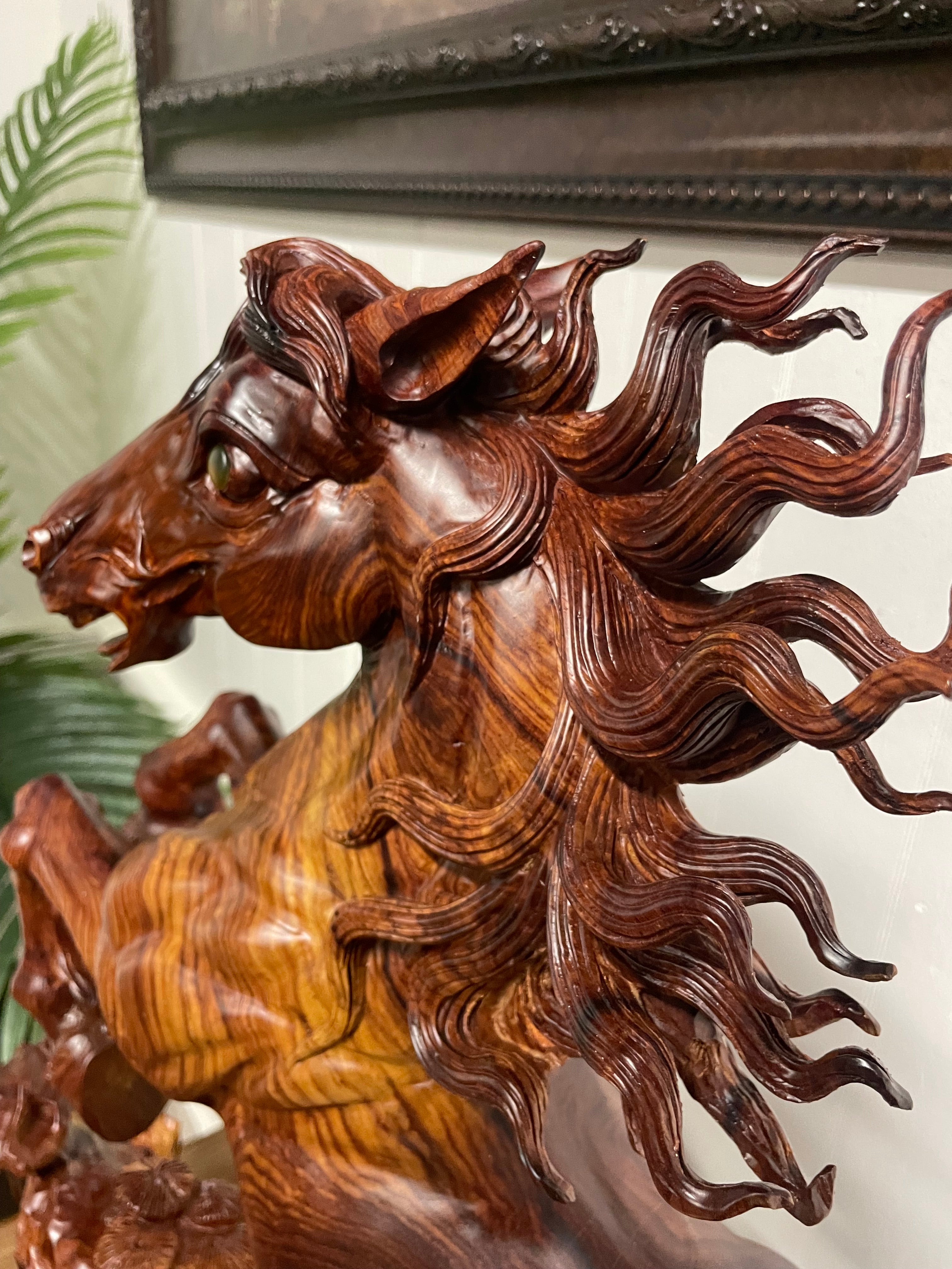 Hand-Carved Rosewood Horse Sculpture – Gỗ Hương – Strength & Fortune