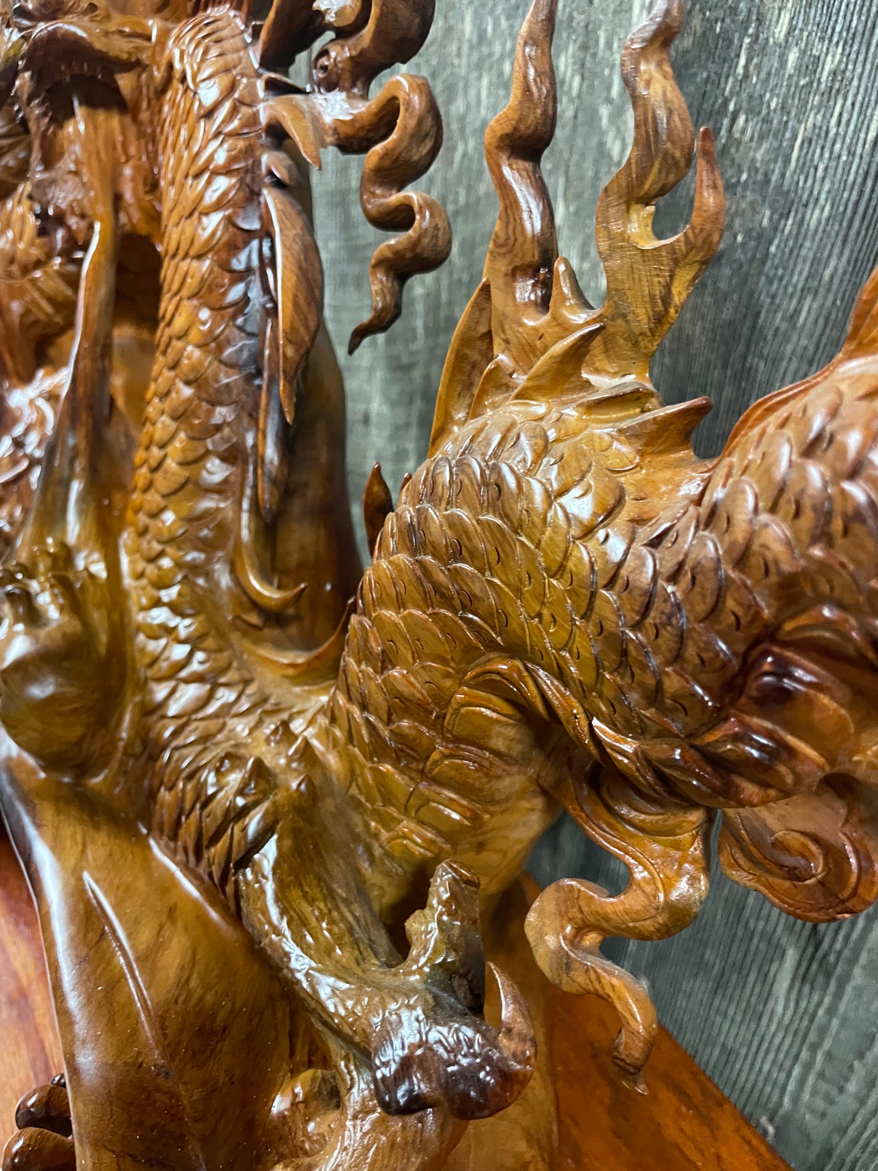 Hand-Carved Vietnamese Rosewood Dragon Sculpture – Gỗ Hương – 34” × 26”