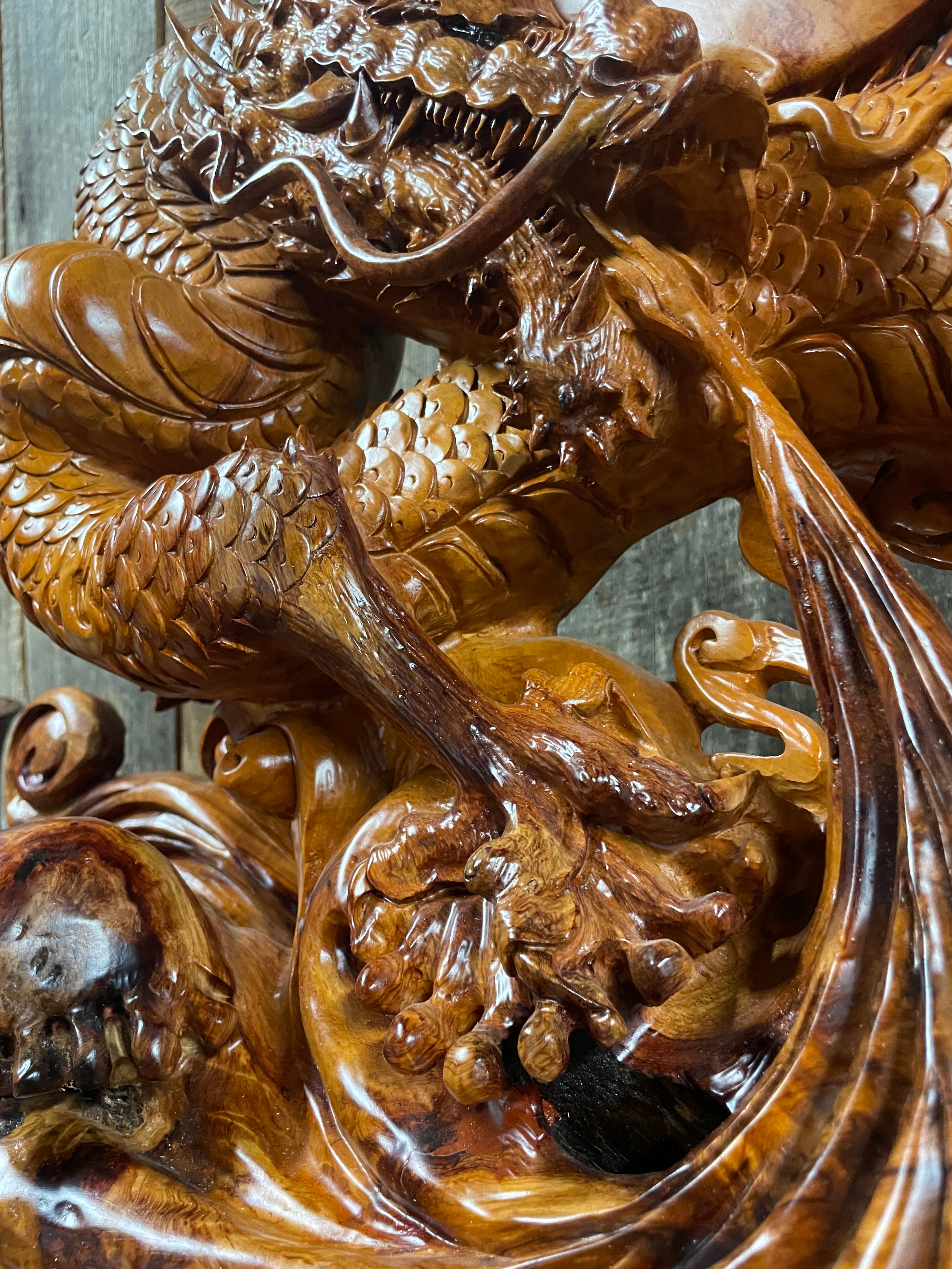 Hand-Carved Vietnamese Rosewood Dragon Sculpture – Gỗ Hương – 34” × 26”